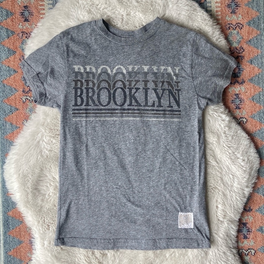 Original Retro brand kids graphic tee Brooklyn grey black vintage vibe boys M
